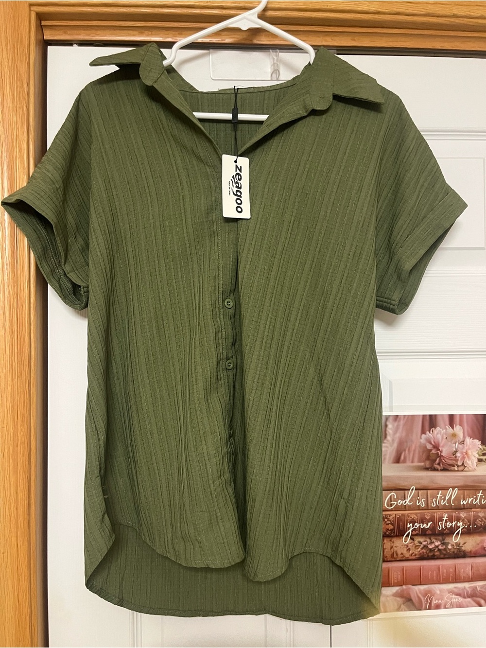Zeagoo Olive Green Short-Sleeve Button Front Top